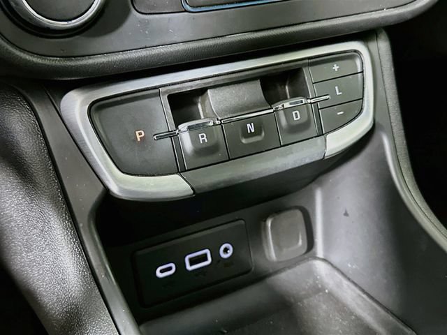 Used 2024 GMC Terrain SLE FWD image 18