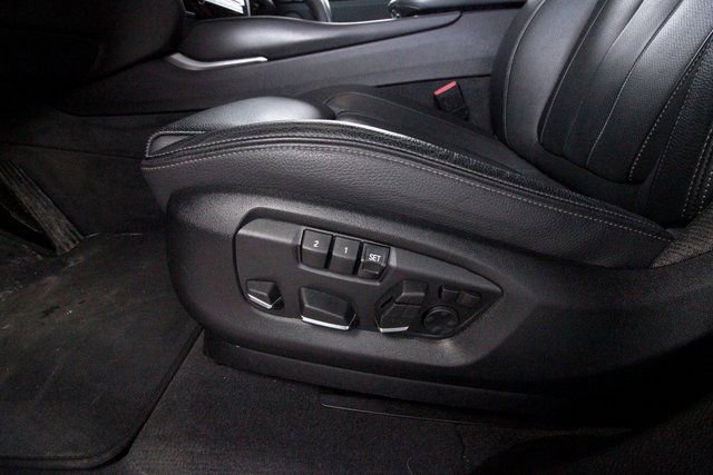 Used 2019 BMW X6 xDrive50i w/ M Sport Package image 15