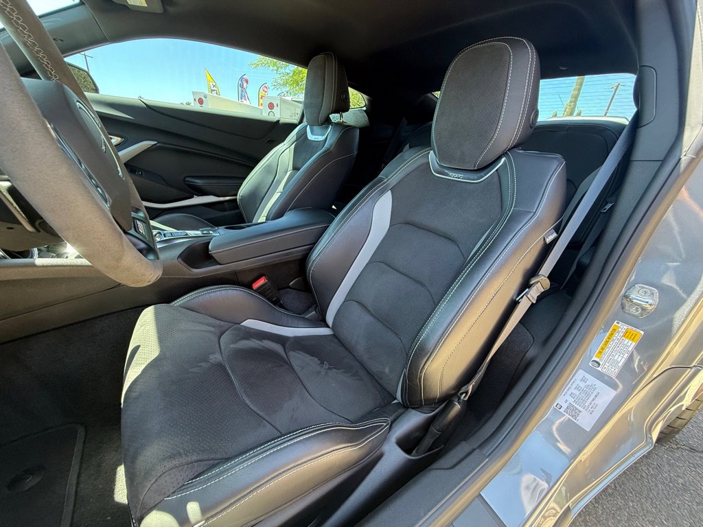 Used 2022 Chevrolet Camaro SS RWD image 12