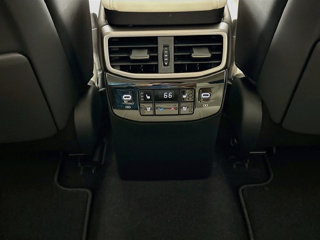 Certified 2025 Lexus RX 350 AWD w/ Convenience Package image 27