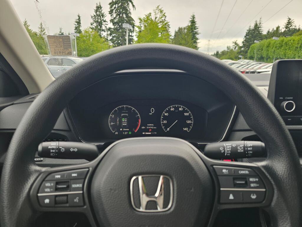 Used 2023 Honda CR-V LX image 26