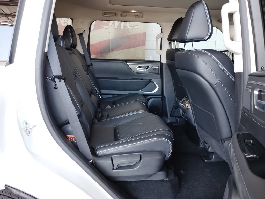 Used 2026 INFINITI QX80 Luxe w/ Cargo Package AWD/4WD image 15