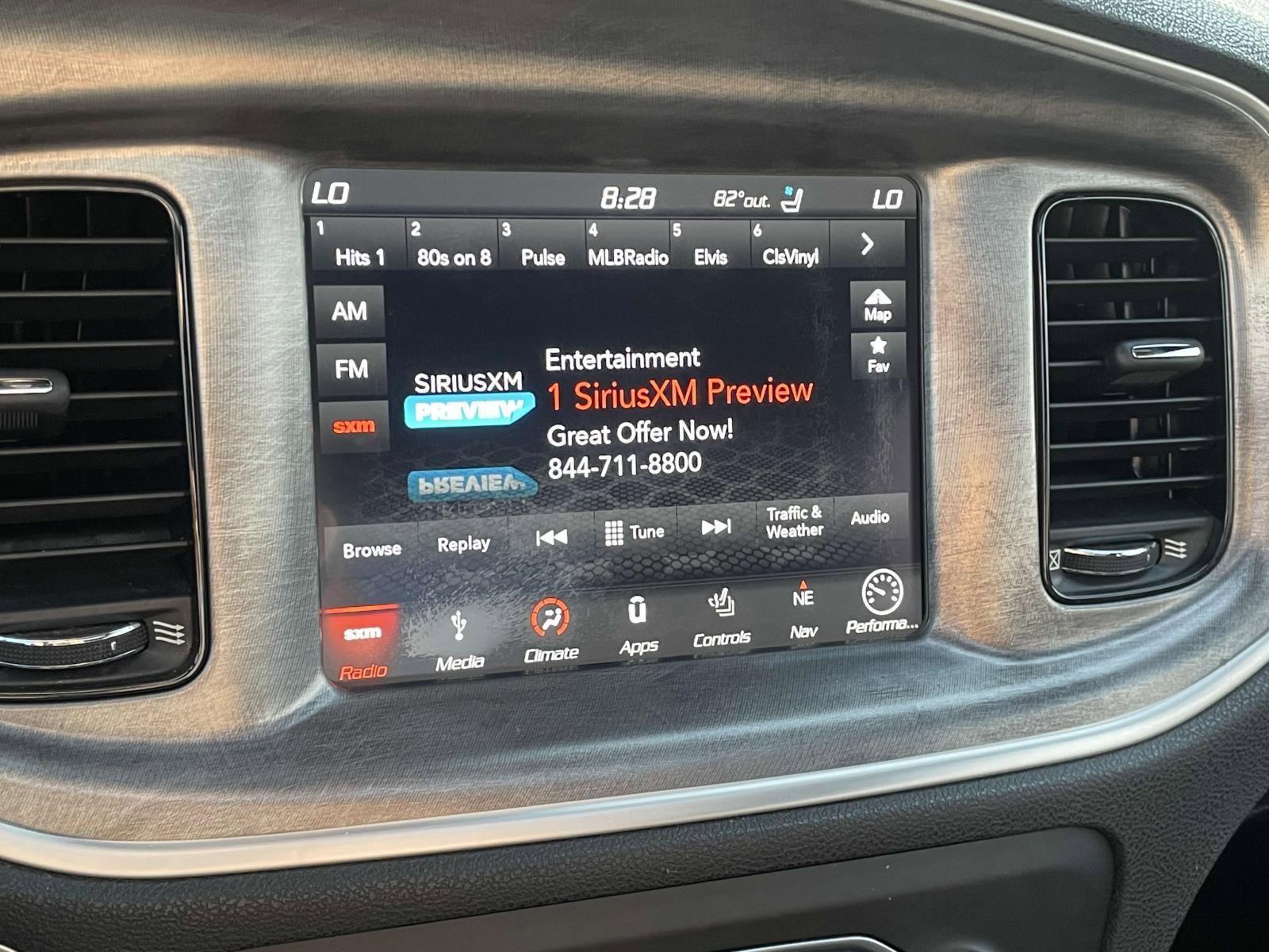 Used 2018 Dodge Charger R/T video 3