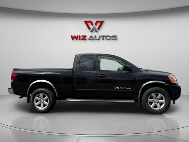 Used 2014 Nissan Titan SV w/ SV Value Truck Package AWD/4WD image 6