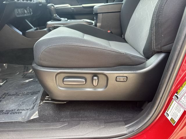 Used 2022 Toyota Tacoma TRD Sport w/ Technology Package AWD/4WD image 28