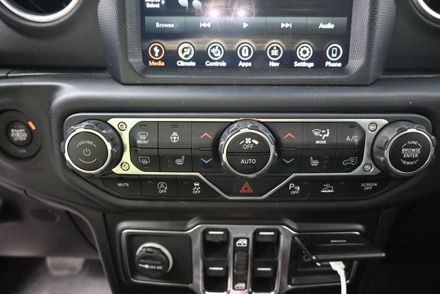Used 2021 Jeep Gladiator Overland w/ Popular Equipment Package AWD/4WD image 24