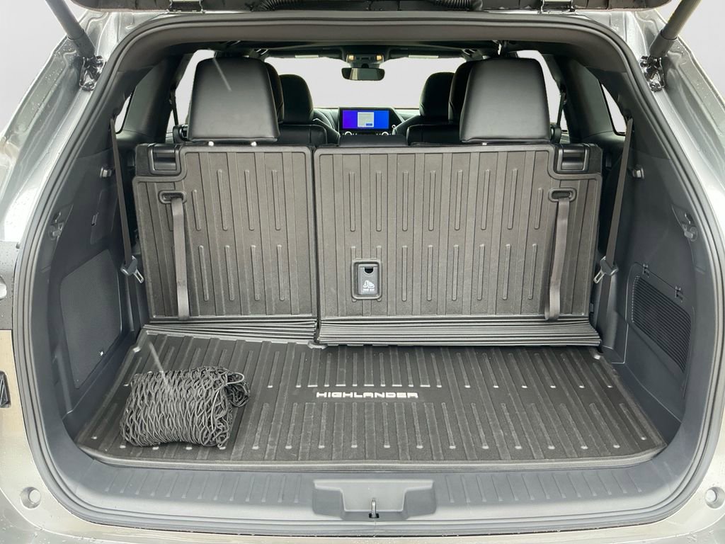 New 2026 Toyota Highlander XSE AWD/4WD image 17