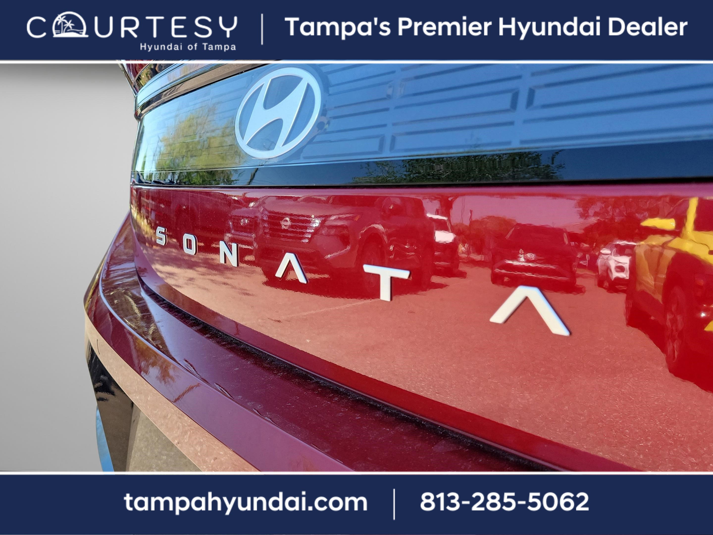 New 2025 Hyundai Sonata Limited image 30