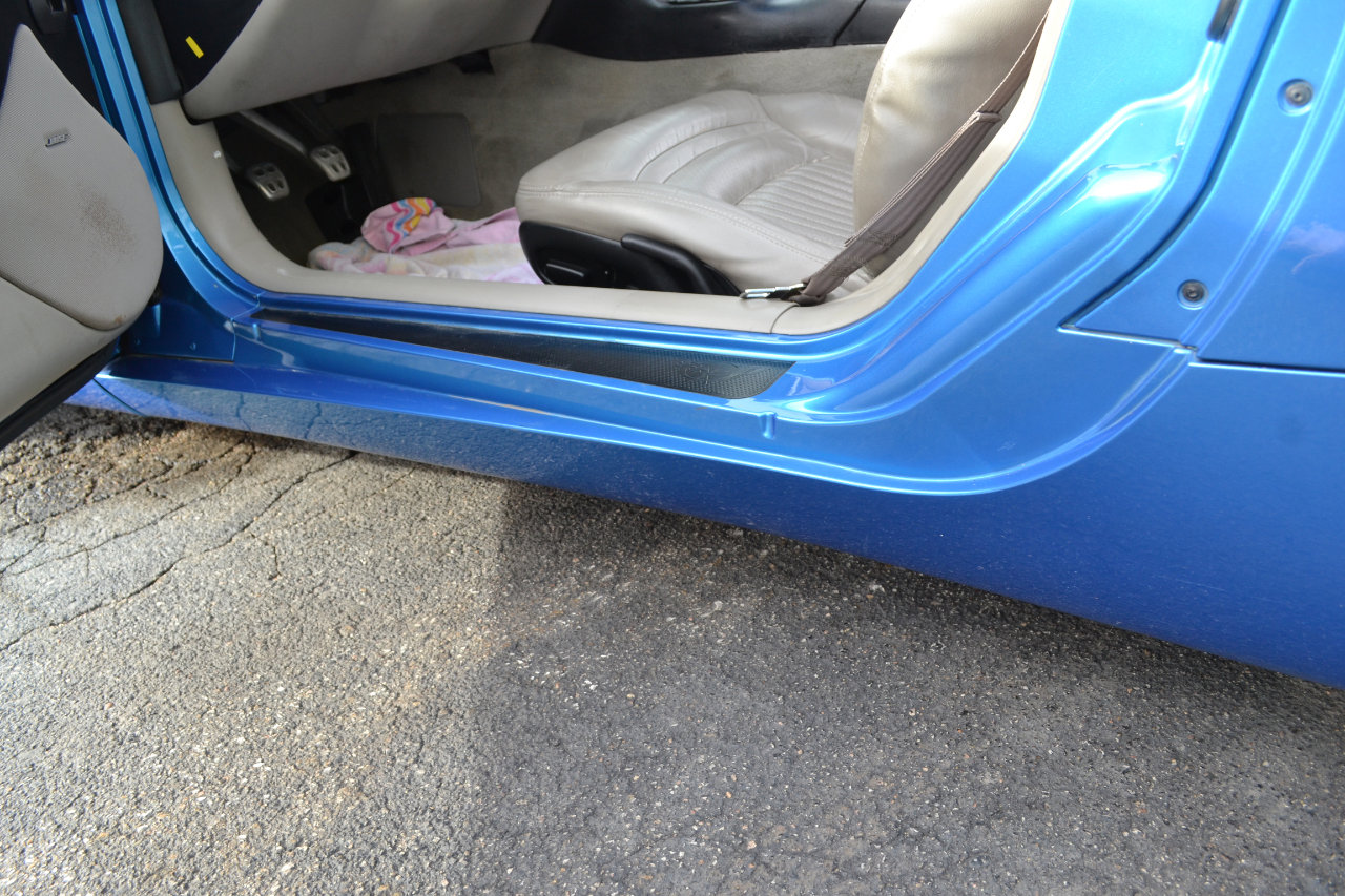 Used 2000 Chevrolet Corvette Convertible w/ Memory Pkg image 29