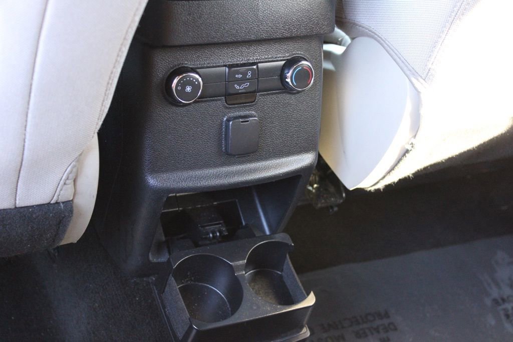 Used 2018 Ford Explorer XLT image 27