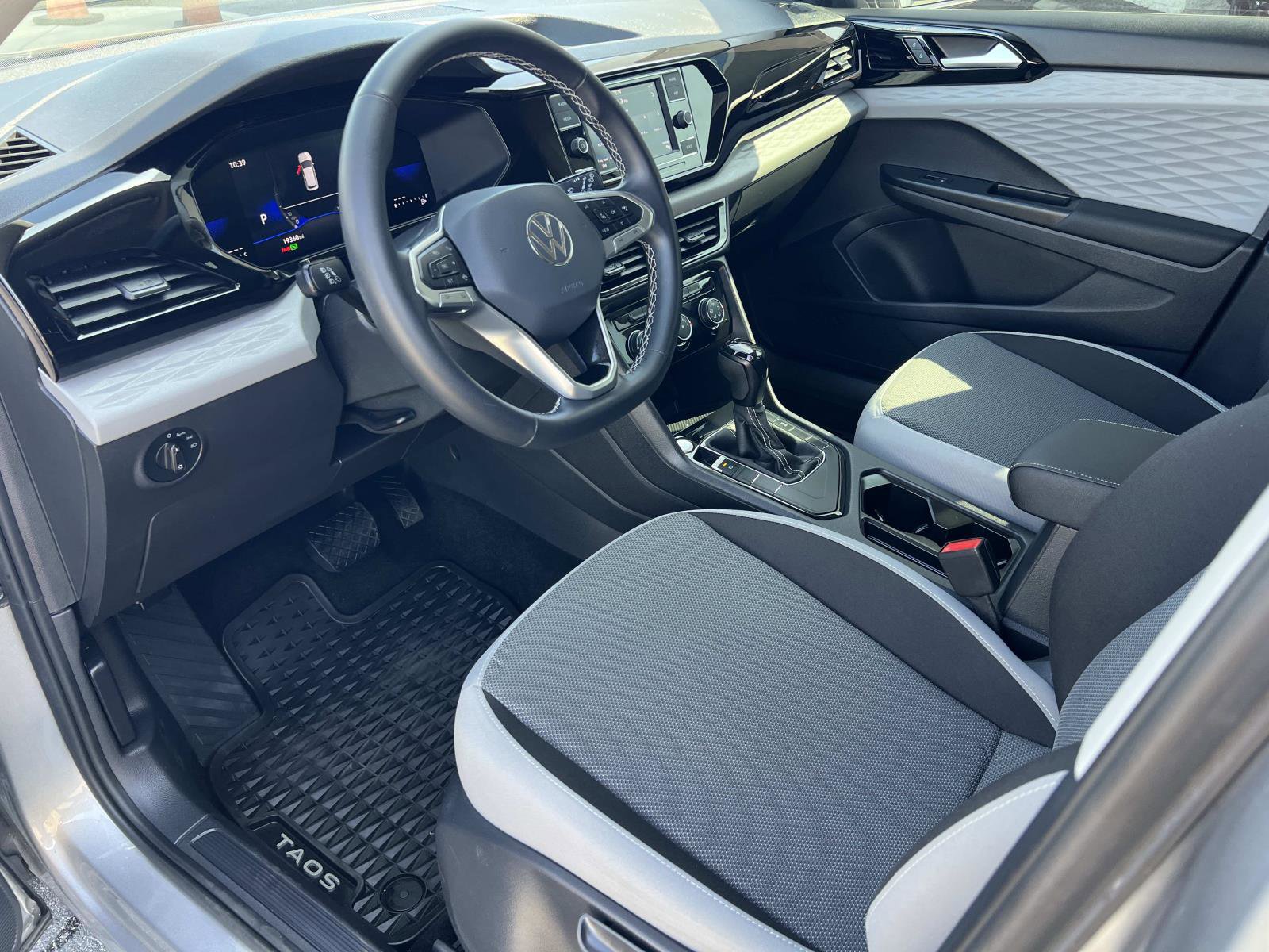 Certified 2023 Volkswagen Taos S image 5