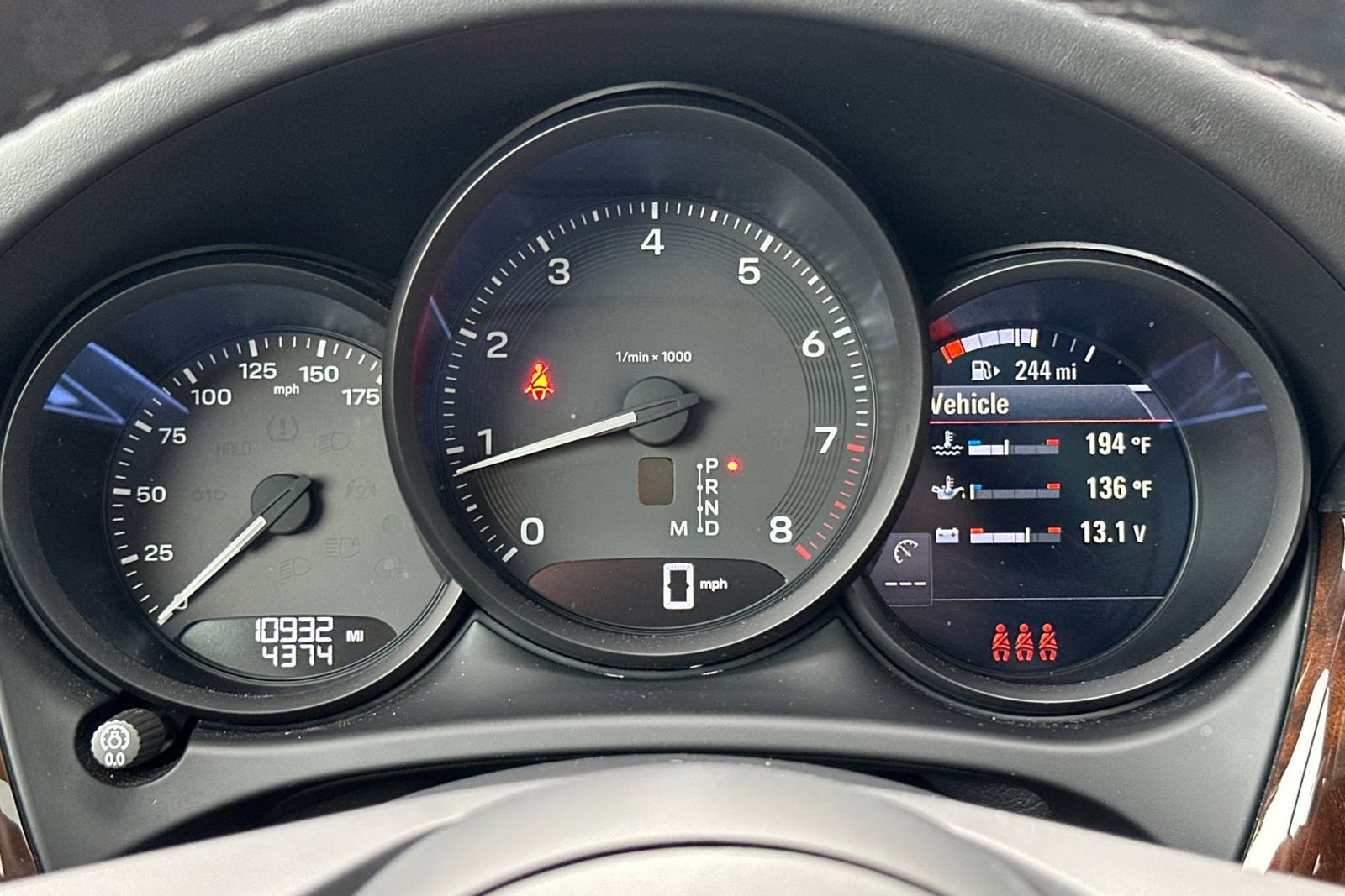 Certified 2023 Porsche Macan Turbo image 32