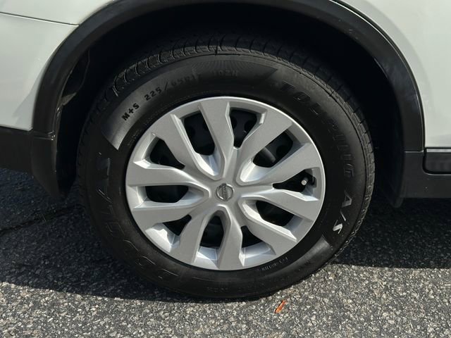 Used 2017 Nissan Rogue S w/ Appearance Package image 10