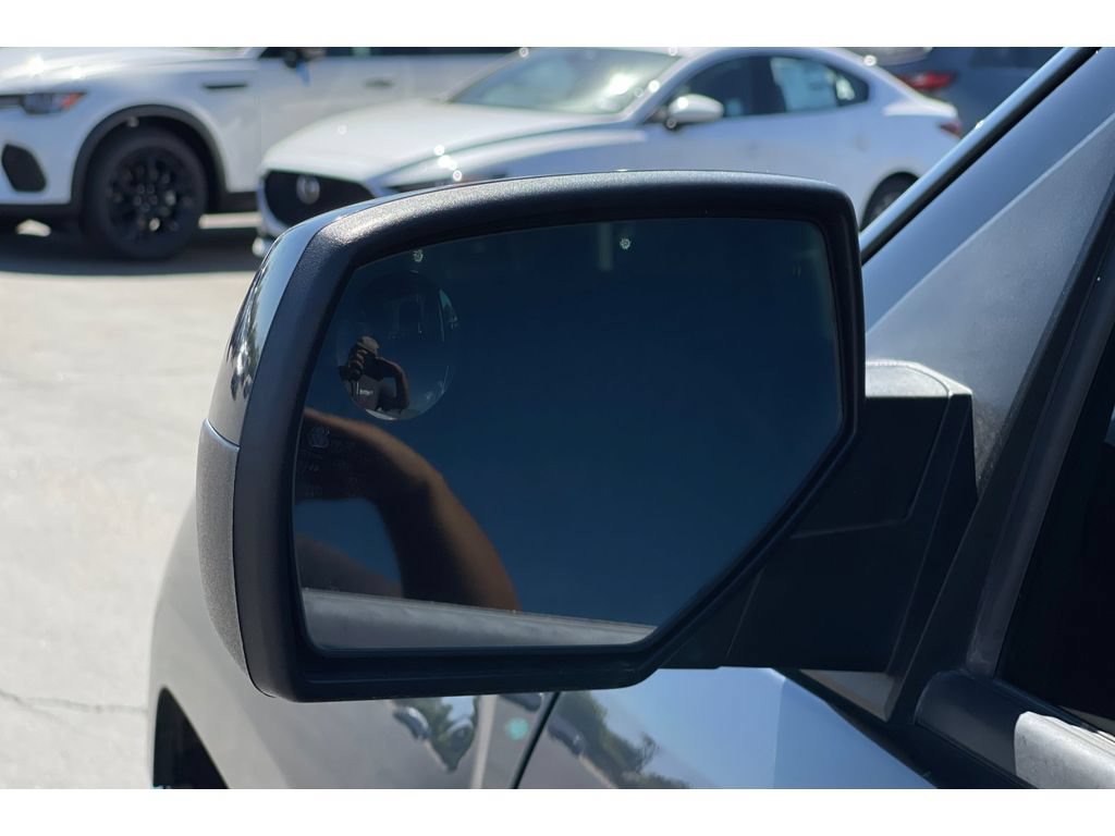 Used 2018 Chevrolet Silverado 1500 LT w/ All Star Edition RWD image 11