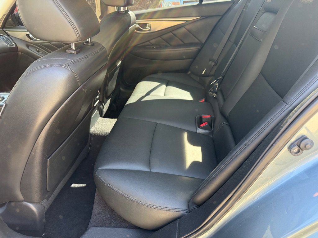 Used 2016 INFINITI Q50 3.0t Premium w/ Driver Assistance Package image 10