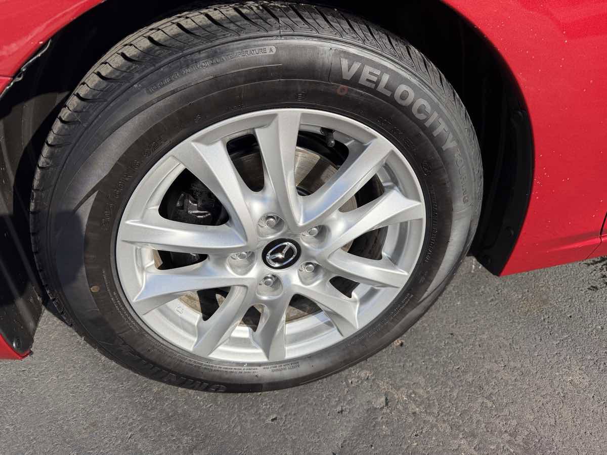 Used 2015 MAZDA MAZDA3 i Touring image 8