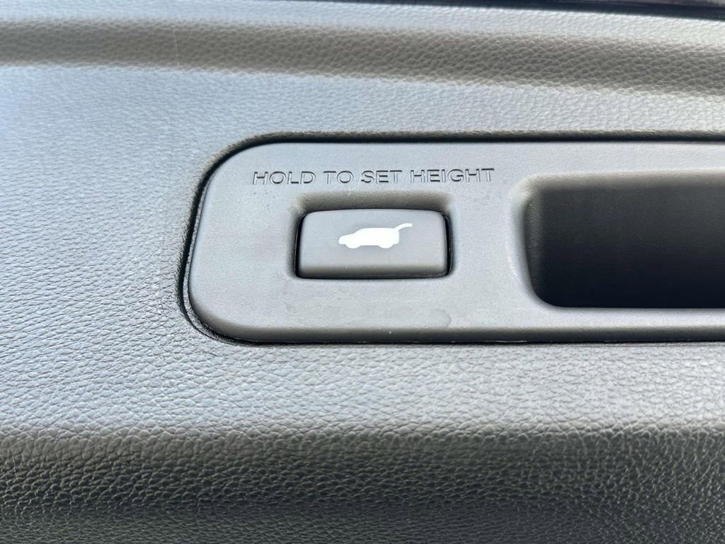 Used 2024 Acura MDX FWD w/ Technology Package image 9