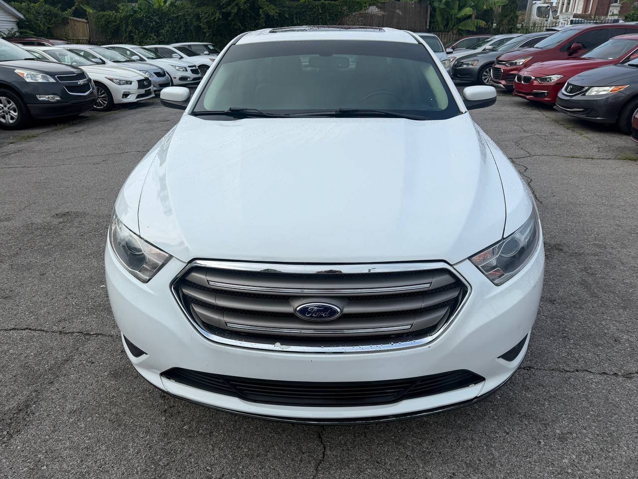 Used 2014 Ford Taurus SEL AWD/4WD image 5