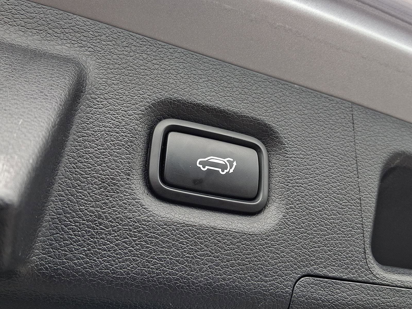 Used 2022 Hyundai Santa Fe Limited w/ Cargo Package image 29