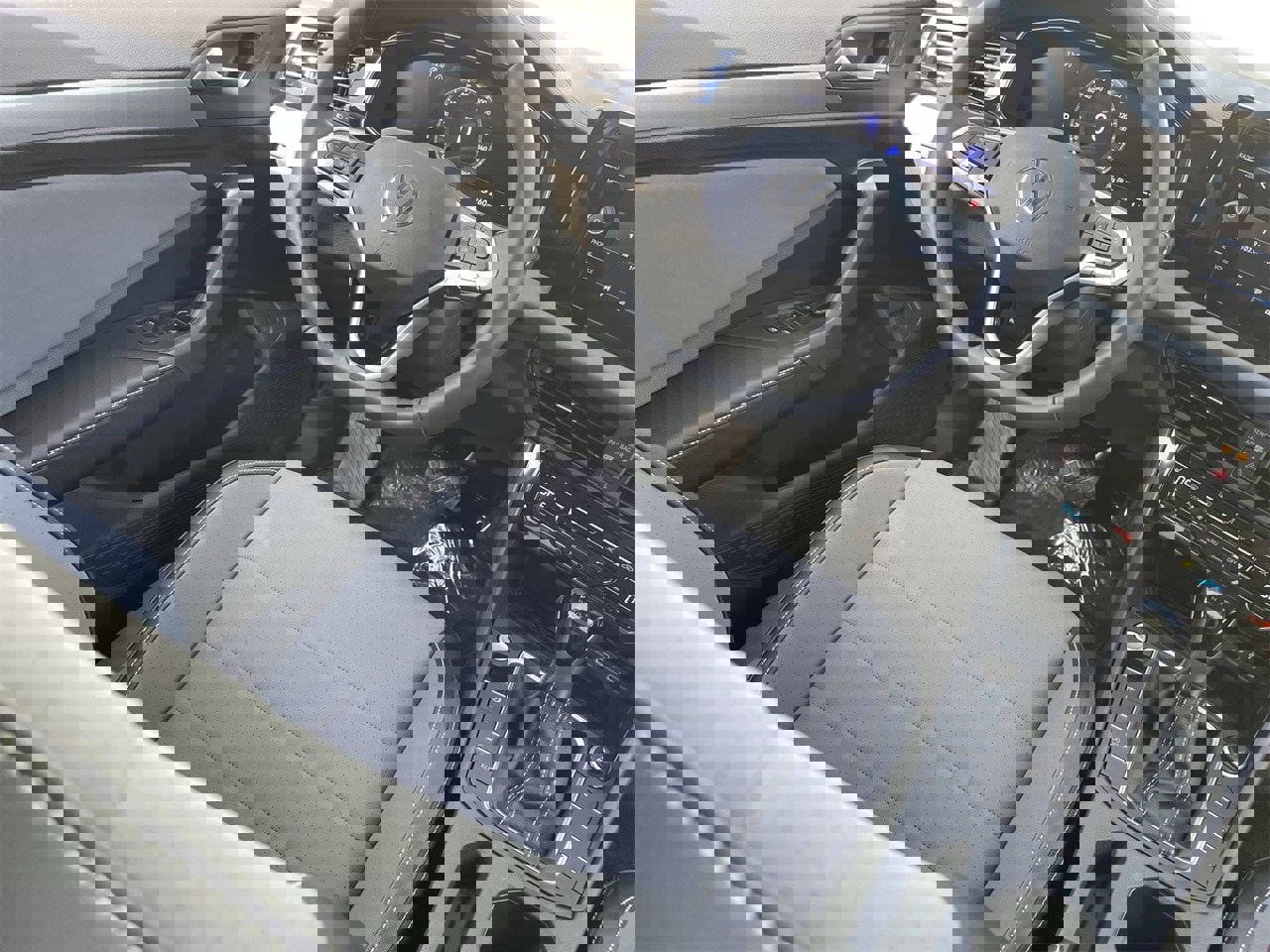 New 2026 Volkswagen Jetta SE image 10