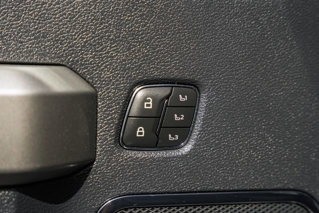 Used 2022 Ford F250 Lariat w/ Lariat Value Package image 43