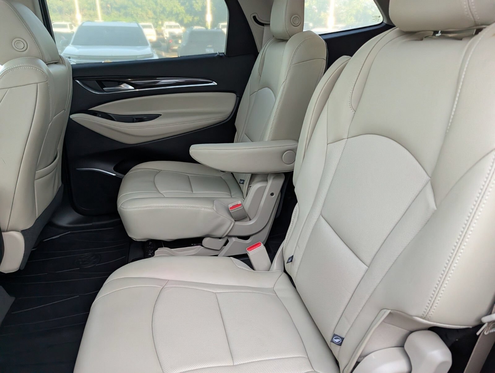Used 2018 Buick Enclave Essence w/ Trailering Package AWD/4WD image 22