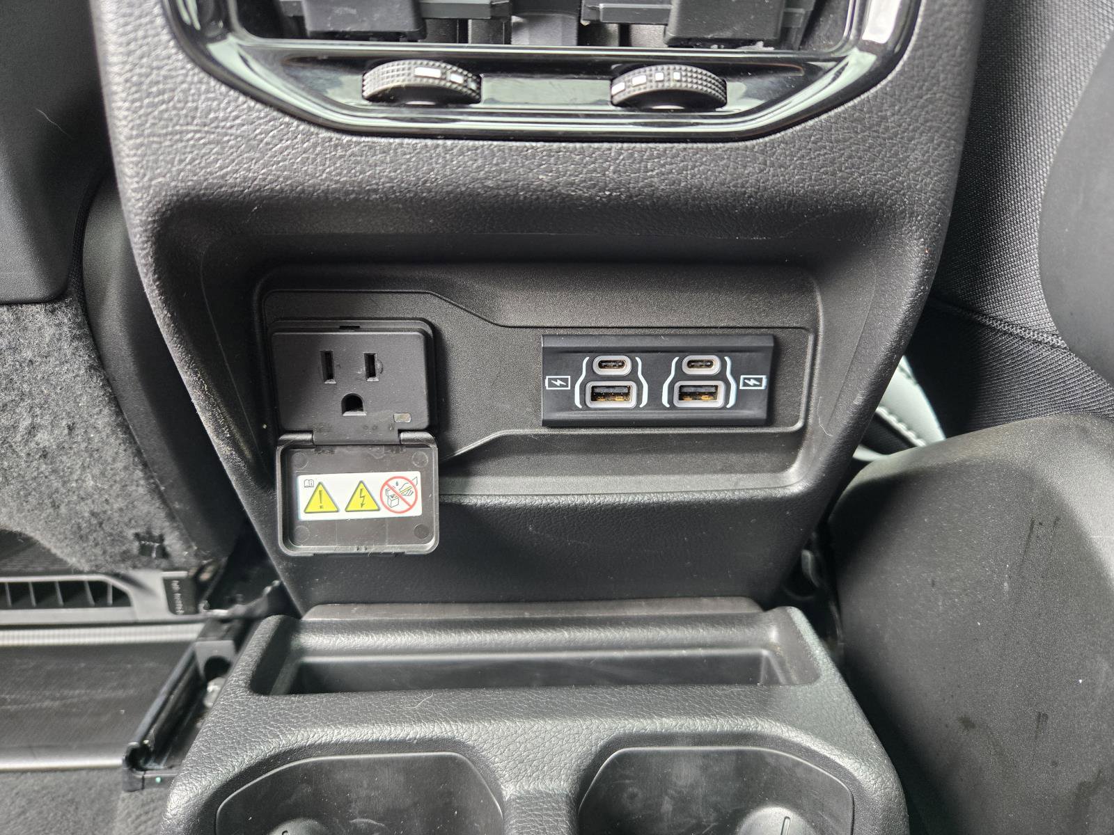 Certified 2022 Jeep Grand Cherokee L Limited RWD image 28