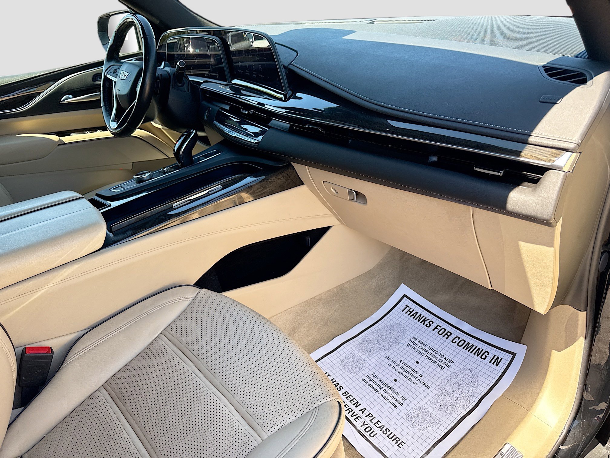 Used 2024 Cadillac Escalade Premium Luxury image 15