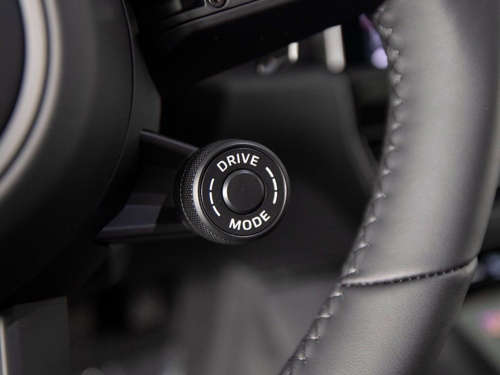 New 2026 Porsche Macan GTS image 25