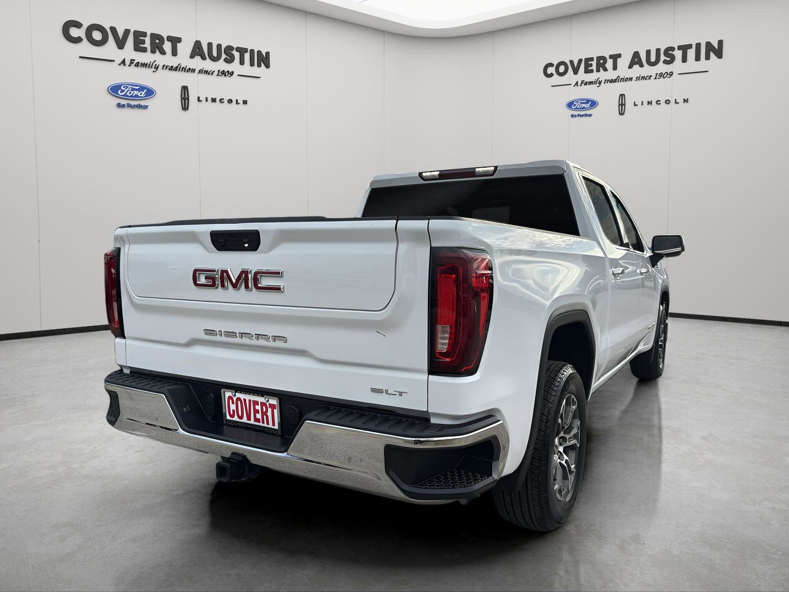 Used 2025 GMC Sierra 1500 SLT image 5