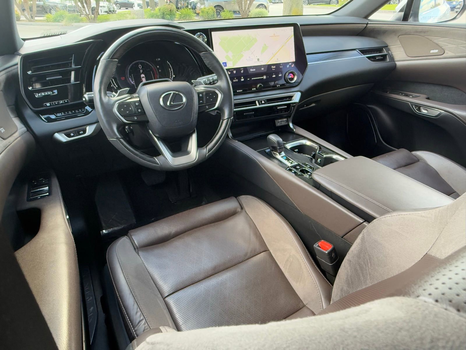 Used 2024 Lexus RX 350 FWD image 31