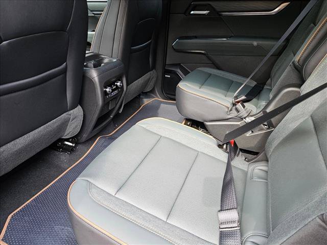 New 2026 GMC Acadia AT4 w/ Super Cruise Package AWD/4WD image 16