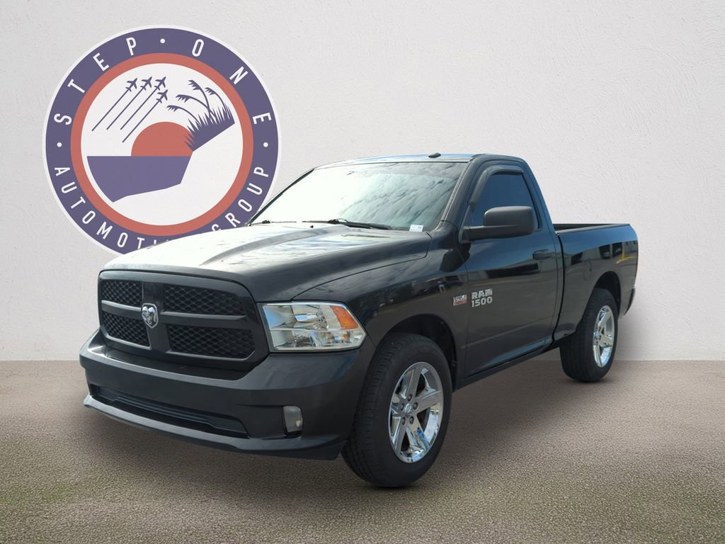Used 2015 RAM 1500 Express RWD image 2