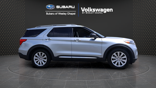 Used 2023 Ford Explorer Limited w/ Limited Technology Package RWD image 10