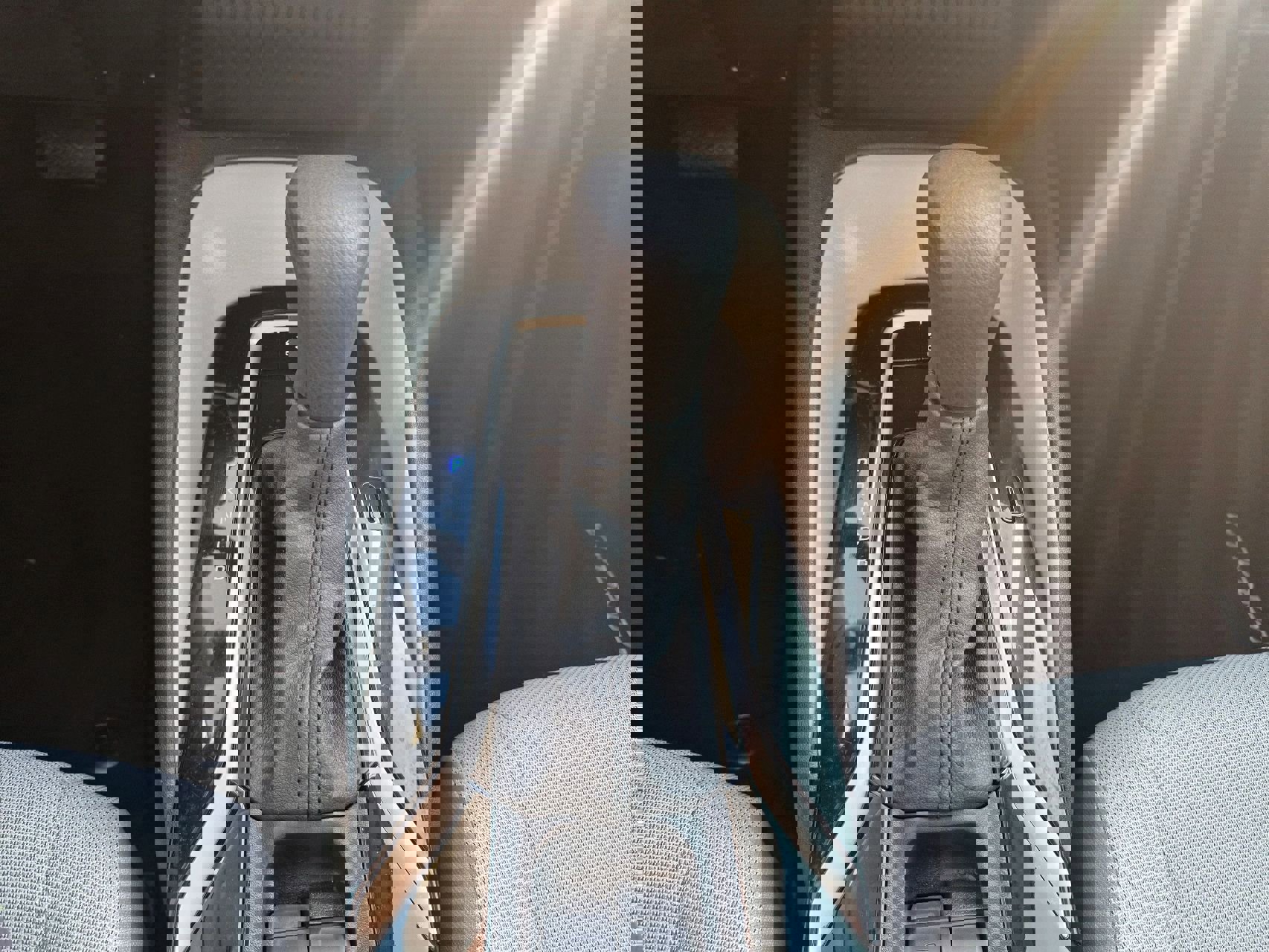 Used 2020 Toyota Corolla L image 19