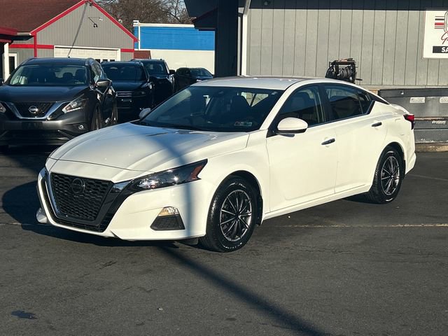 Used 2022 Nissan Altima 2.5 S image 2