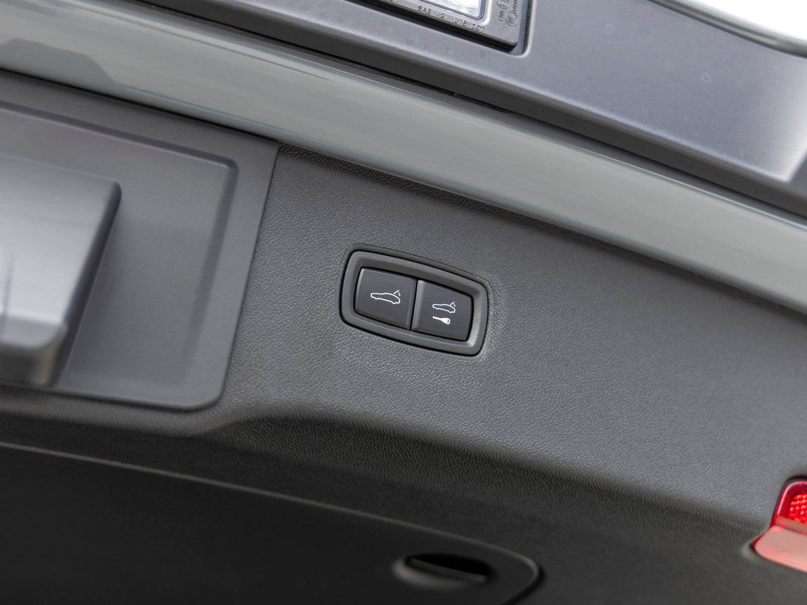 Certified 2026 Porsche Cayenne AWD/4WD image 54