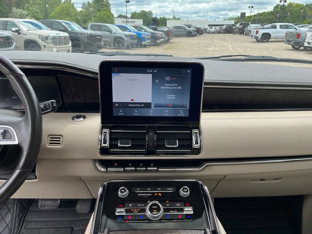 Used 2020 Lincoln Navigator Reserve w/ Luxury Package AWD/4WD image 24