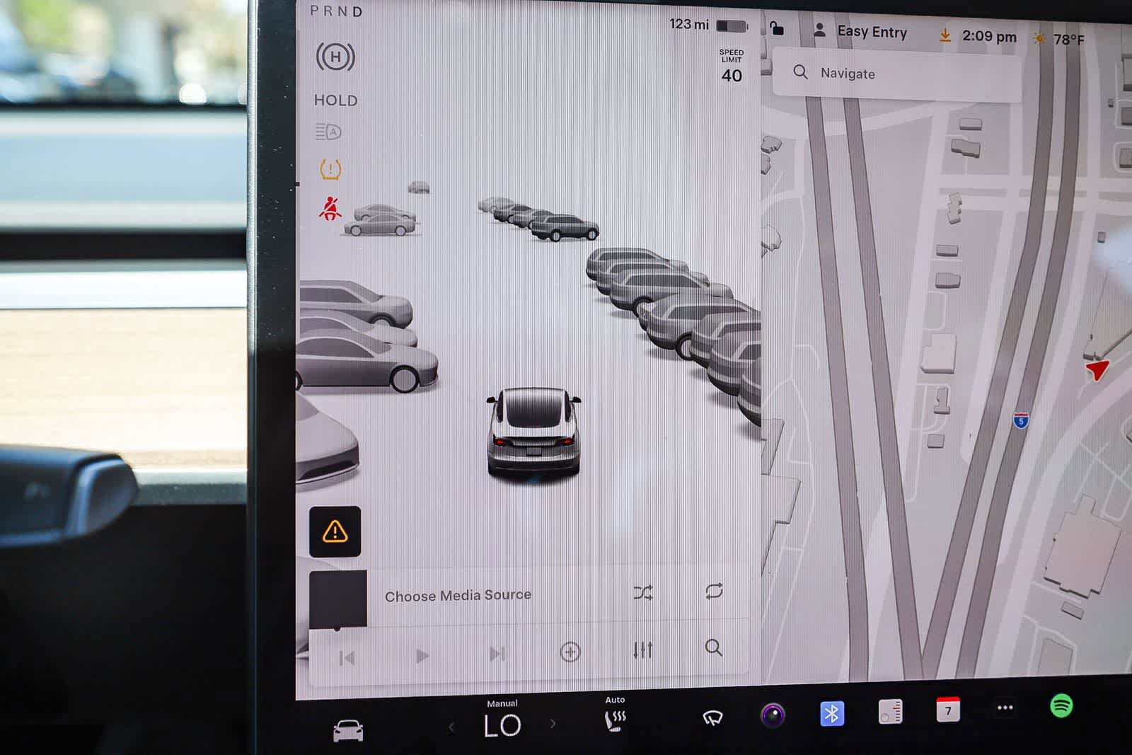 Used 2022 Tesla Model 3 Long Range AWD/4WD image 23