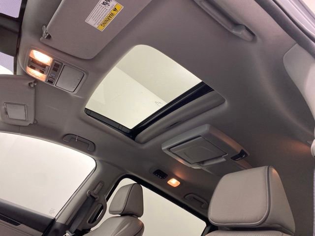 Used 2024 Honda Odyssey Elite image 14