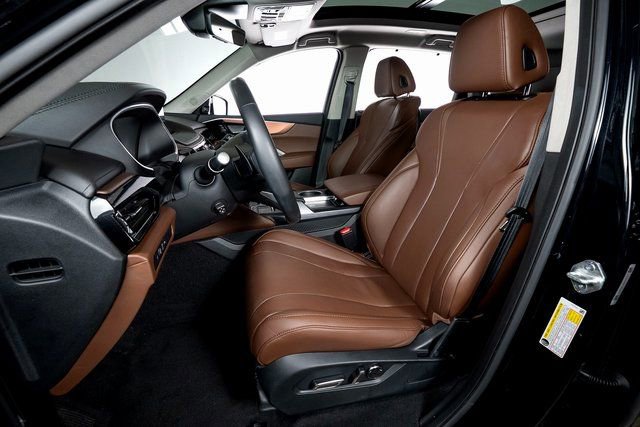 Used 2023 Acura MDX SH-AWD w/ Technology Package image 16