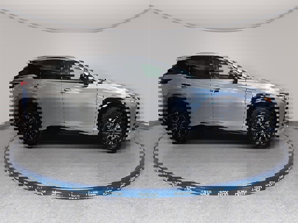 New 2026 Lexus RZ 450e AWD image 4