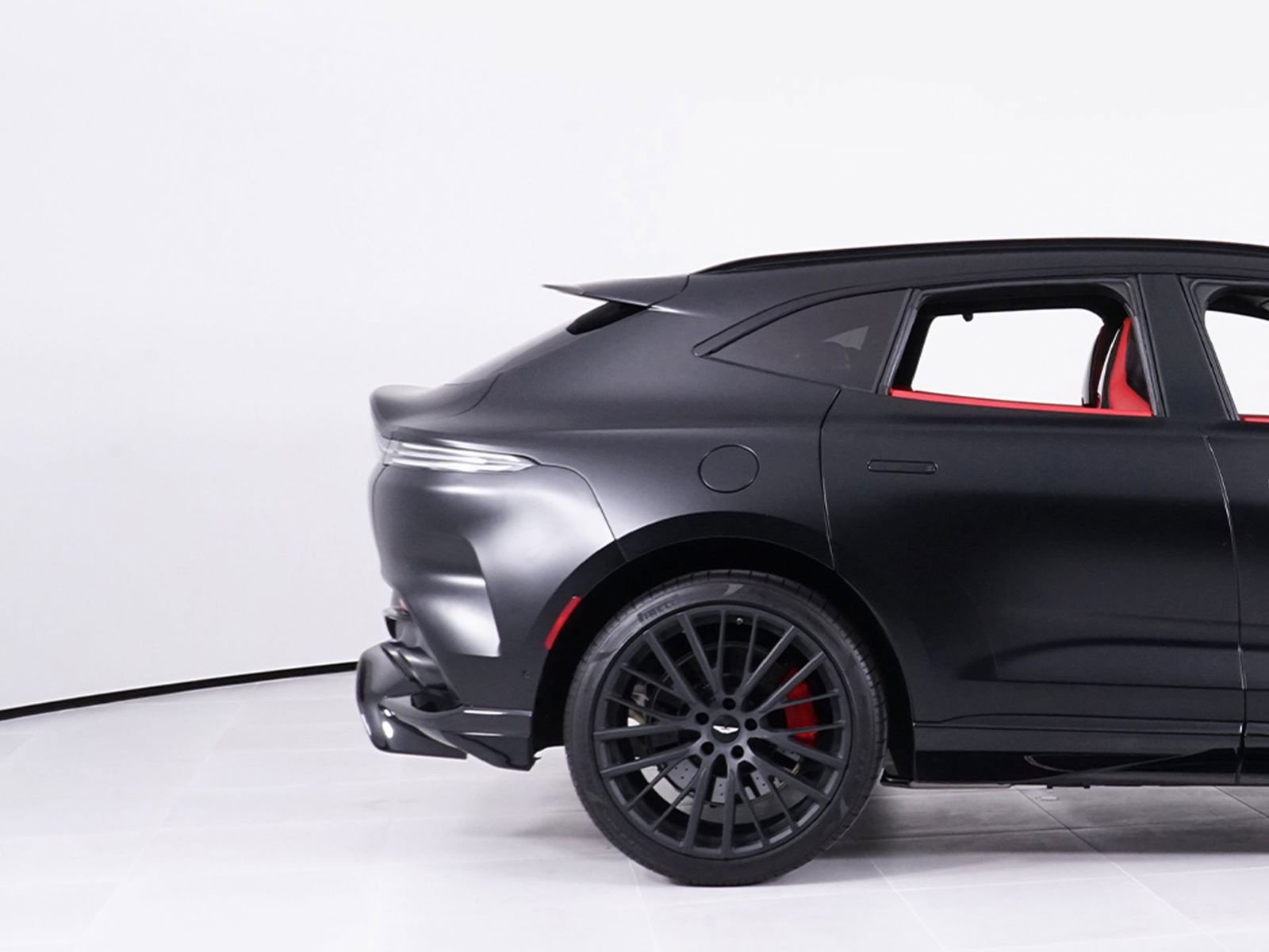 Used 2023 Aston Martin DBX 707 image 14