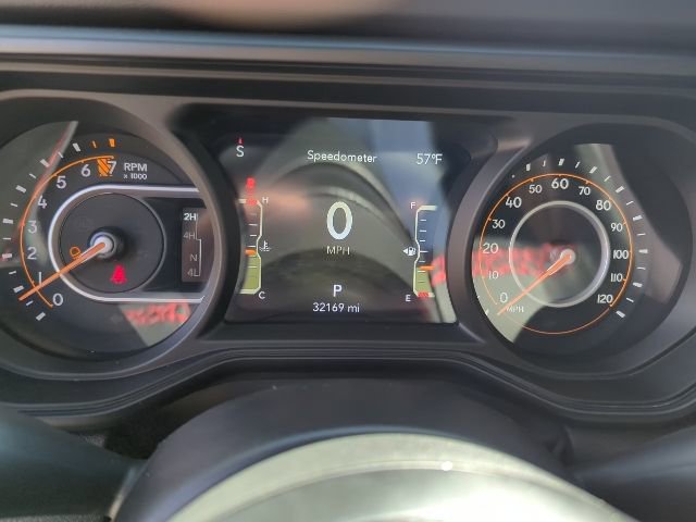 Certified 2024 Jeep Gladiator Rubicon w/ Technology Group image 10