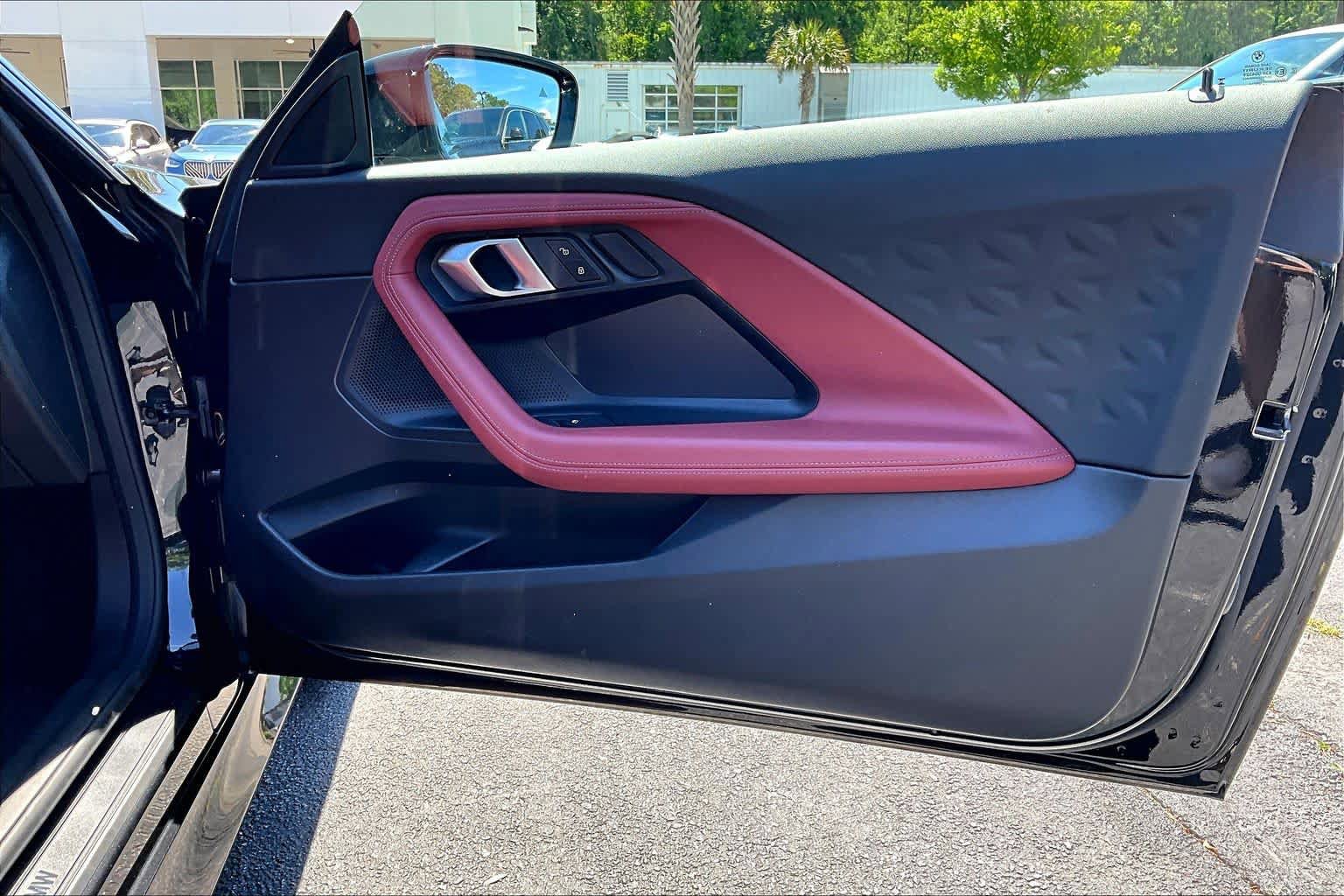 Certified 2025 BMW 230i Coupe w/ Premium Package RWD image 23