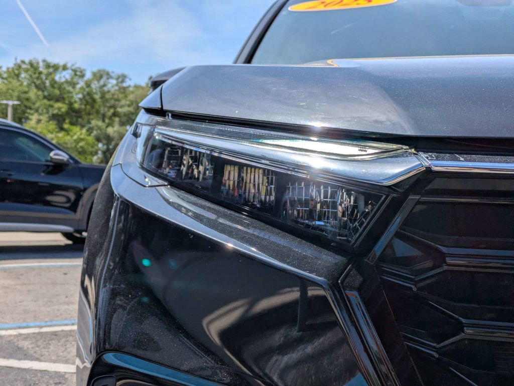 Used 2025 Honda CR-V EX-L image 10
