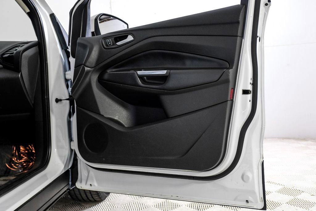 Used 2019 Ford Escape SE image 45