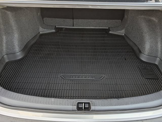 Certified 2025 Toyota Corolla SE w/ SE Premium Package FWD image 28