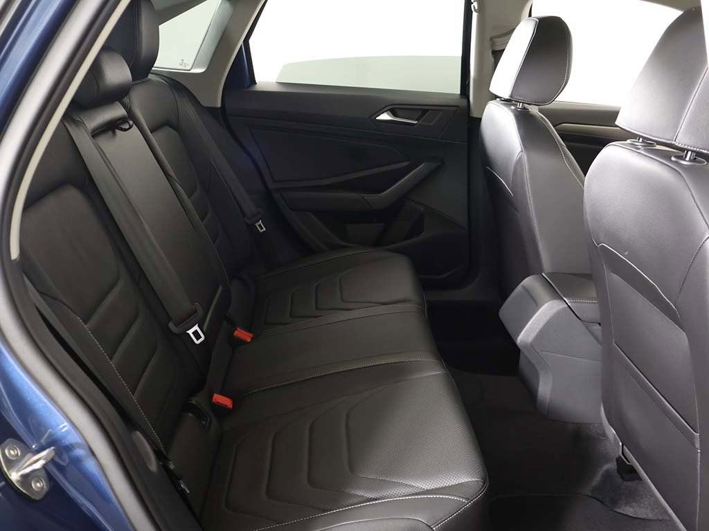 Used 2019 Volkswagen Jetta SEL Premium image 37