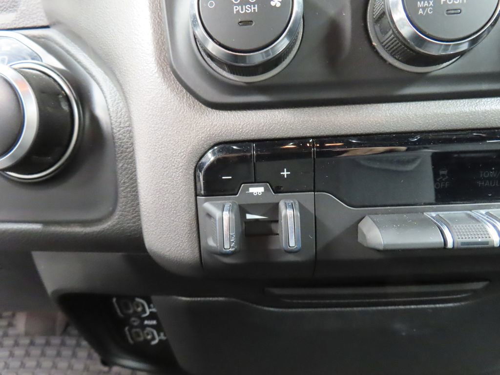 Used 2022 RAM 1500 Big Horn image 43